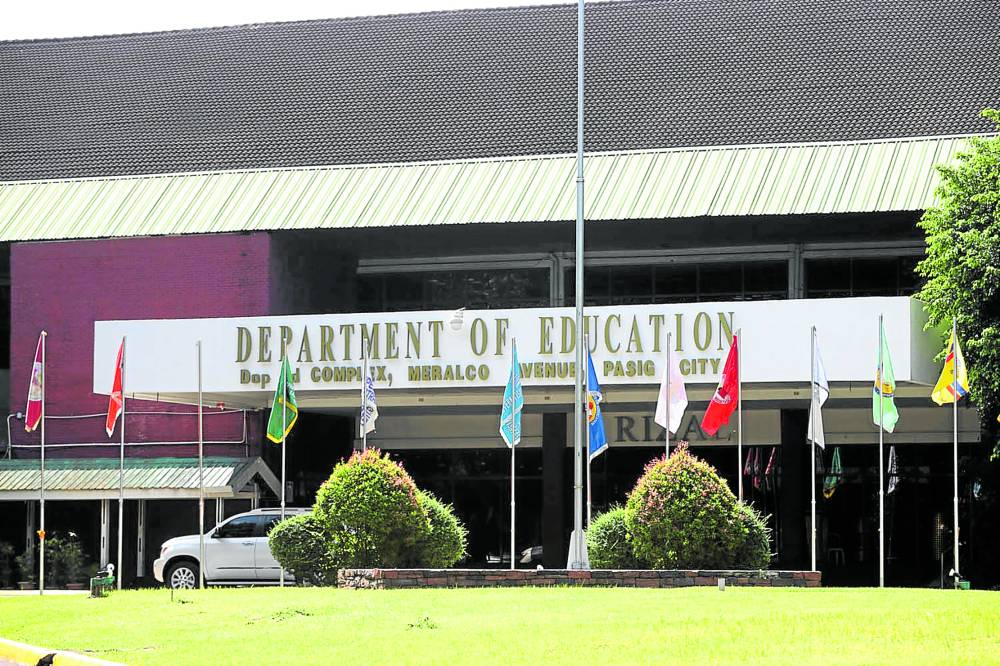 DepEd, Planong Ipatupad ang Trimester System sa&nbsp;2026–2027