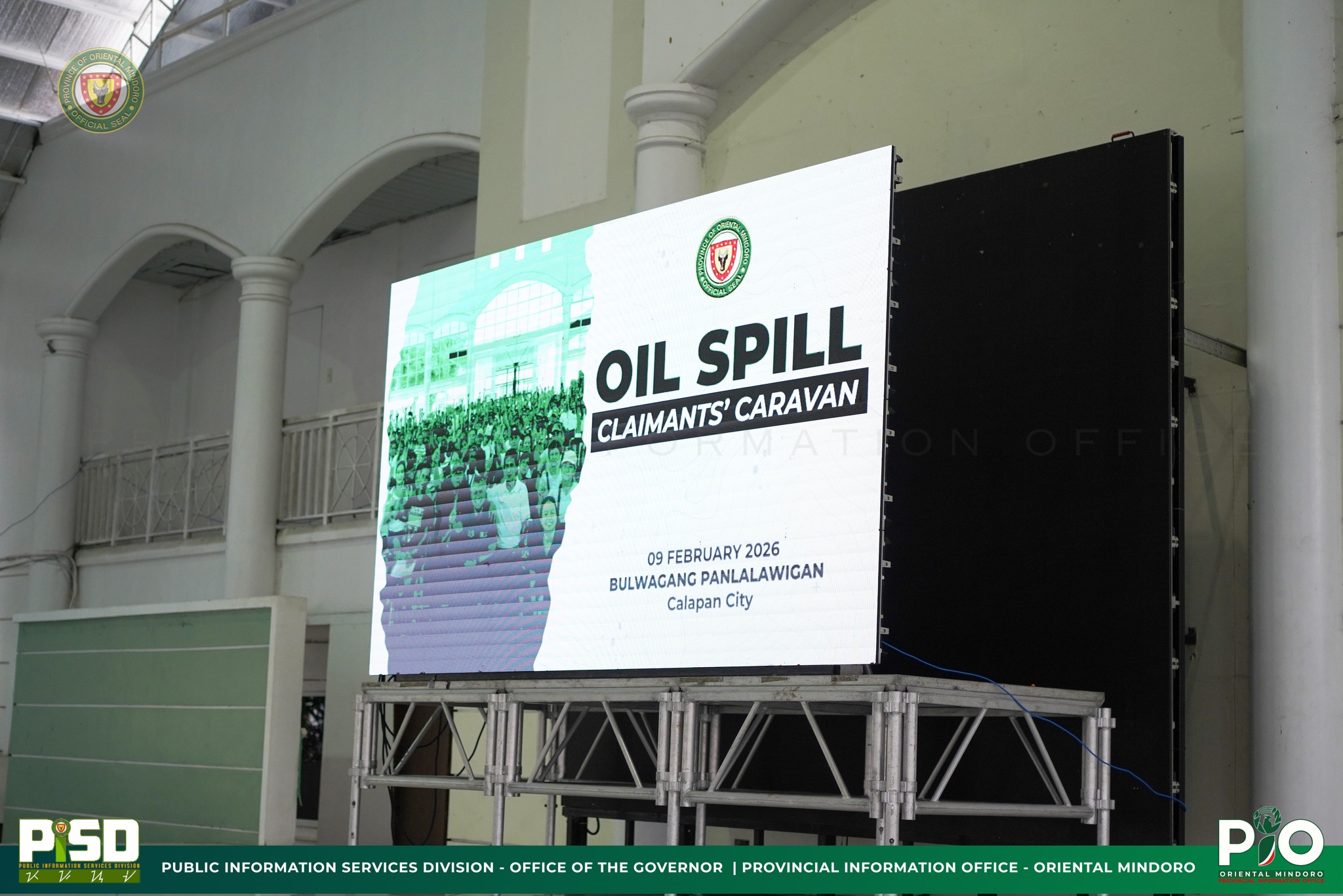 Nagkakagulo ang mga taga-Mindoro sa pagsusumite ng kanilang mga claim kaugnay ng oil spill bago dumating ang deadline